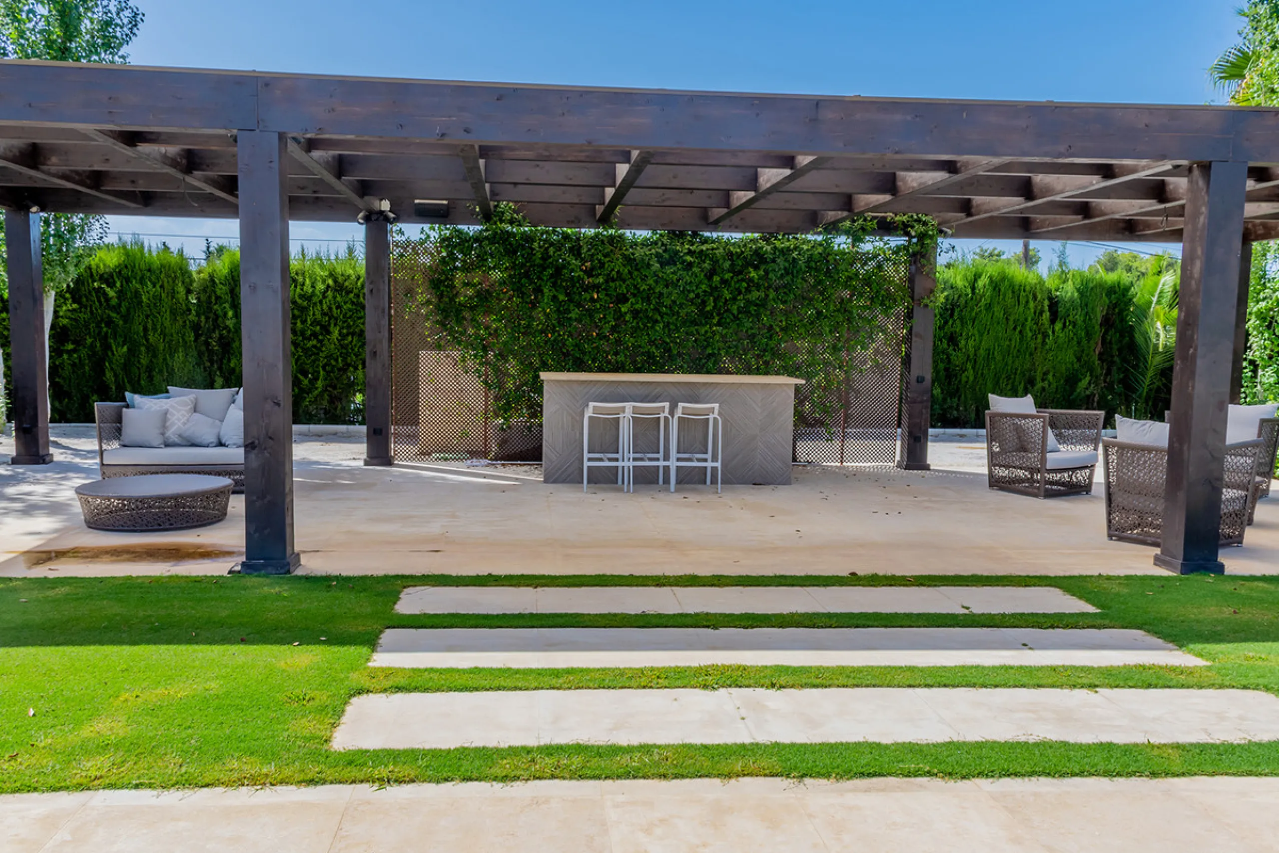 Impressive Luxury Villa in 24.500 m2 plot in Guadalmina.