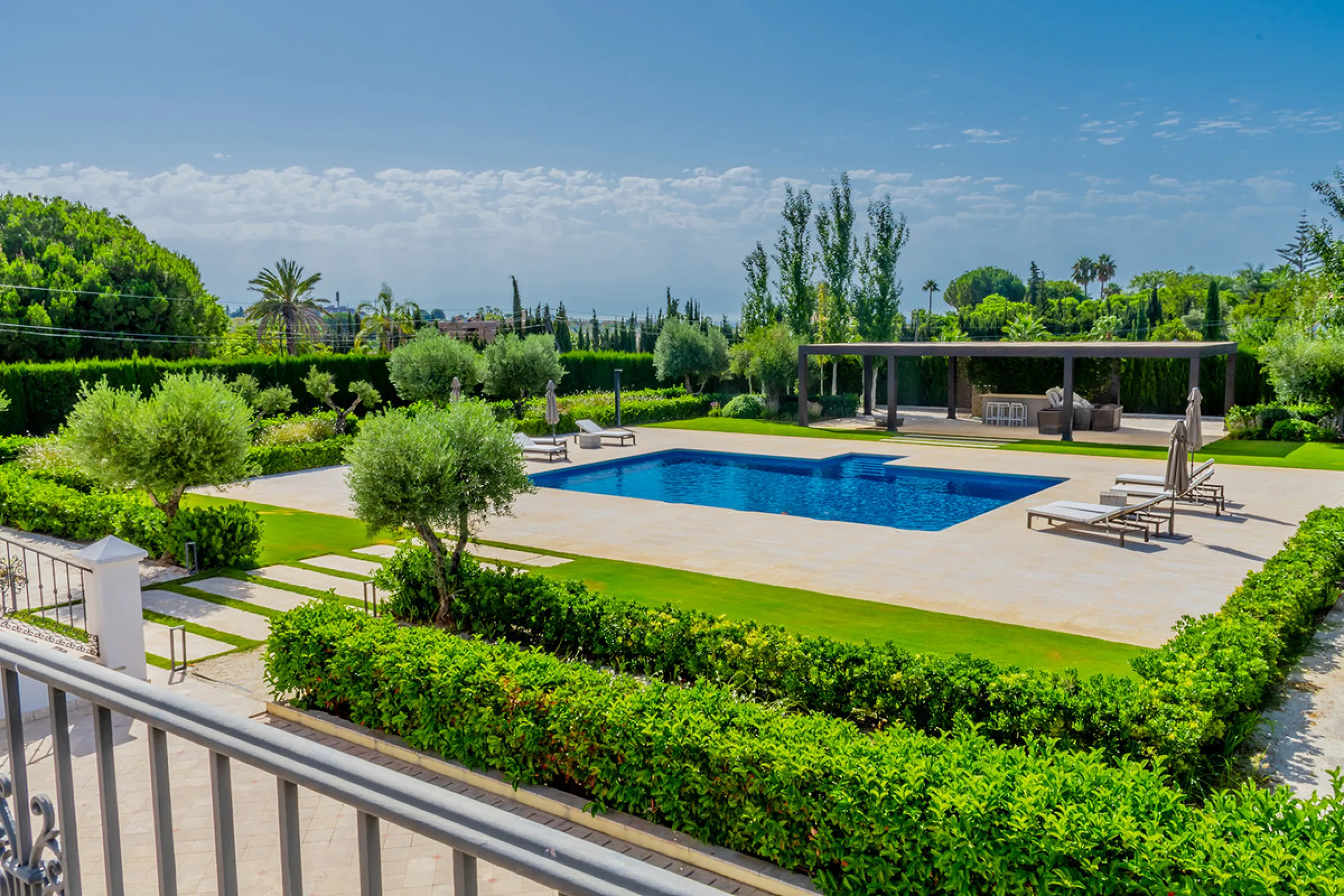 Impressive Luxury Villa in 24.500 m2 plot in Guadalmina.
