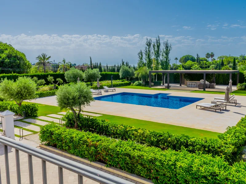 Impressive Luxury Villa in 24.500 m2 plot in Guadalmina.