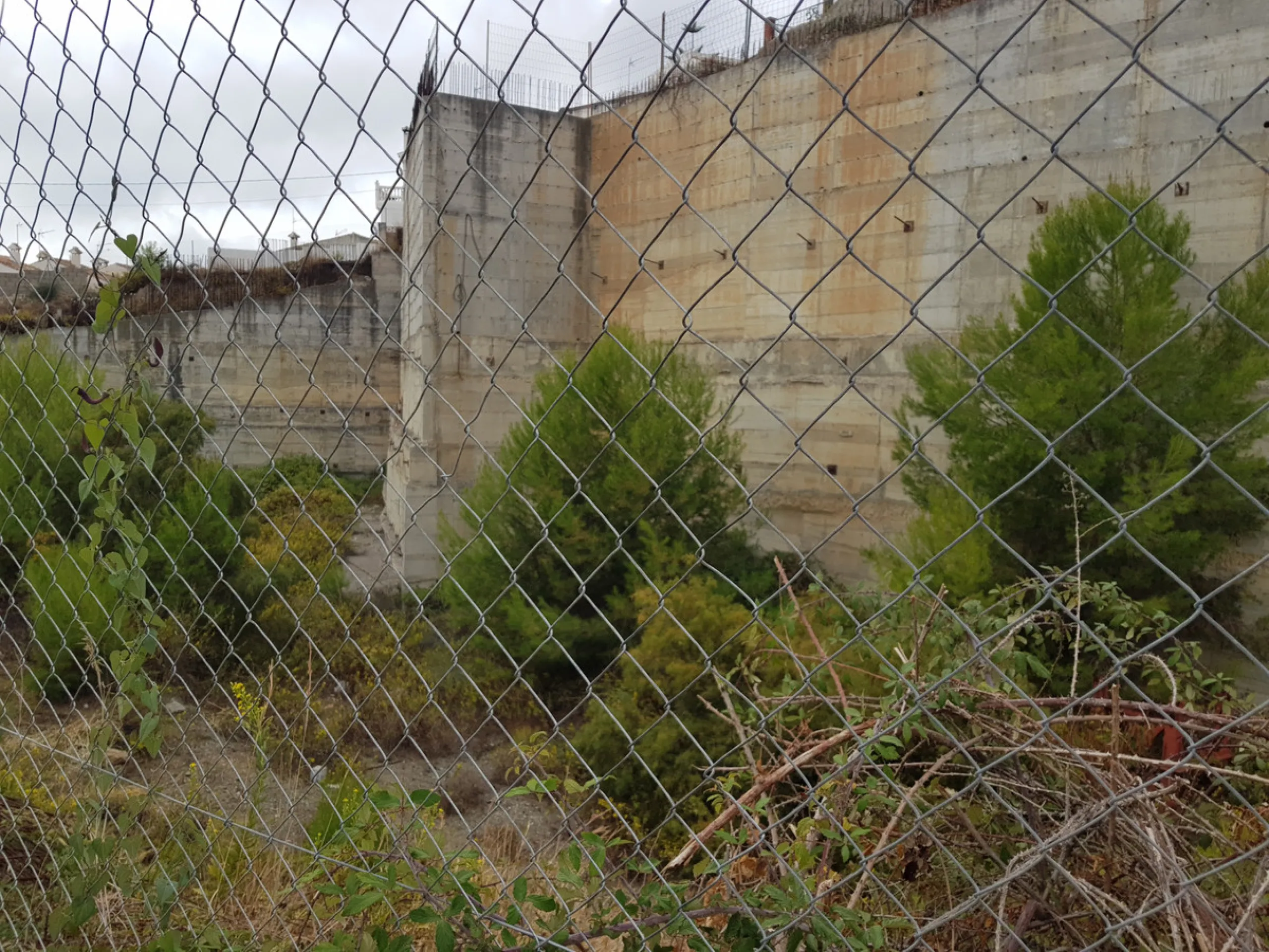 Bank repossessed urban land designated for the construction of up to 22 single family homes or a two storey building situated in the centre of Benalmadena Pueblo.