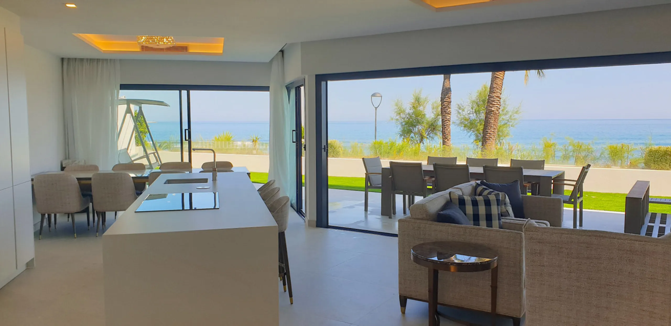 Experience luxury coastal living at The Islands, Estepona, an exclusive first-line beach urbanization offering direct access to the Mediterranean. This prestigious residential community combines modern architecture with elegant design, providing the perfe