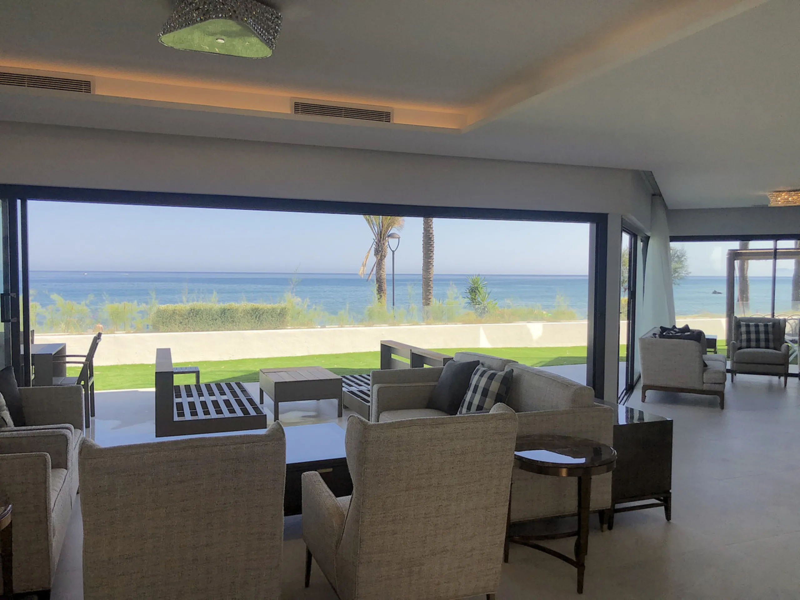 Experience luxury coastal living at The Islands, Estepona, an exclusive first-line beach urbanization offering direct access to the Mediterranean. This prestigious residential community combines modern architecture with elegant design, providing the perfe