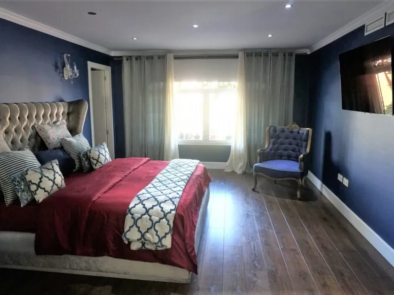 Independent house, Caleta de Vélez boasts of being the most important fishing port in the province of Malaga. You can walk along the pier and see how the fishermen prepare their fising nets and, at dawn, enjoy watching the fishing boats come in to arrive 