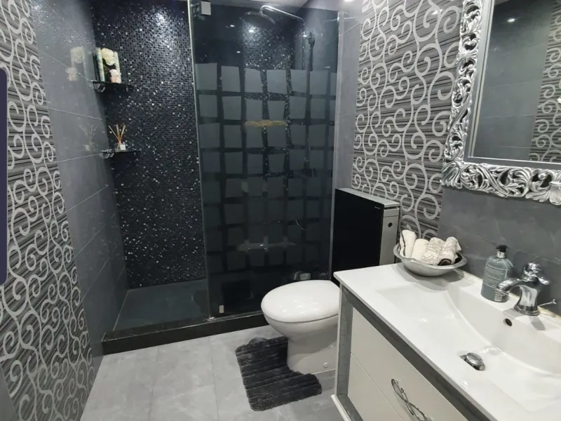 Bright and spacious corner townhouse with a large garden of 250m.