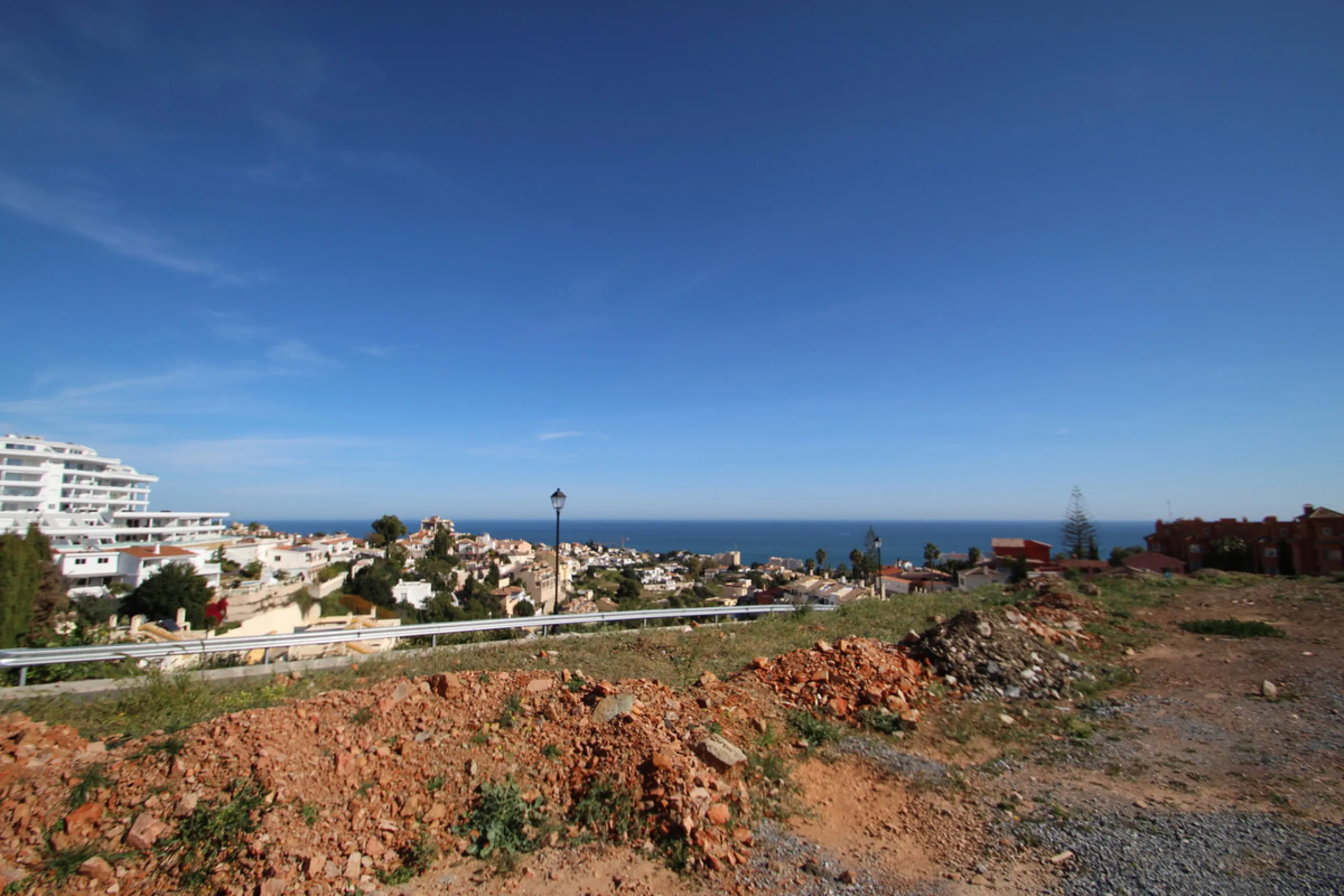 Plot - Residential Plot в продаже в Fuengirola, Málaga. Площадь дома 5980 м². Площадь участка 35000 м²