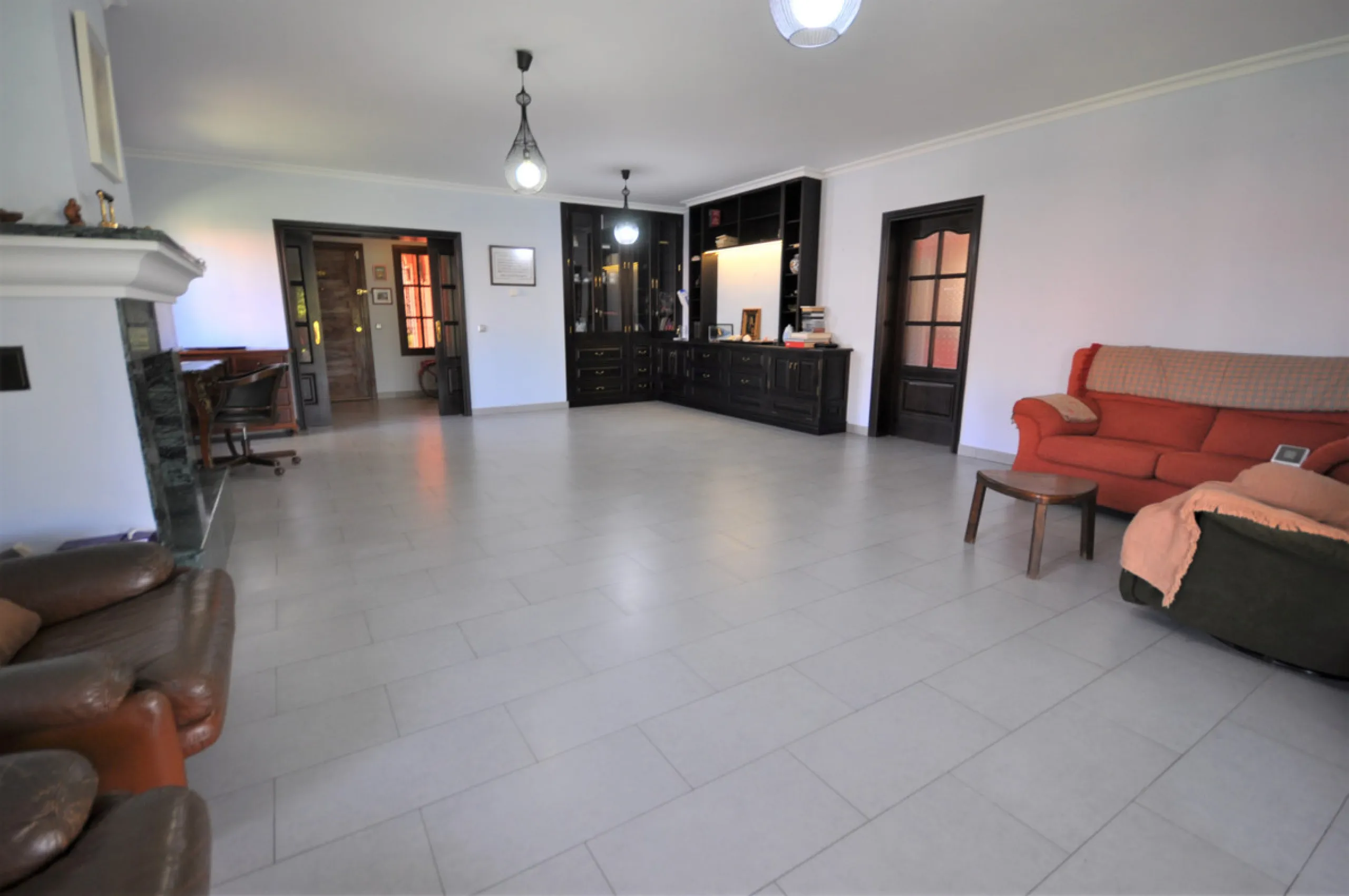House - Detached Villa в продаже в Casares, Málaga. В доме 4 спален и 3 ванных комнат. Площадь дома 310 м². Площадь участка 2200 м²