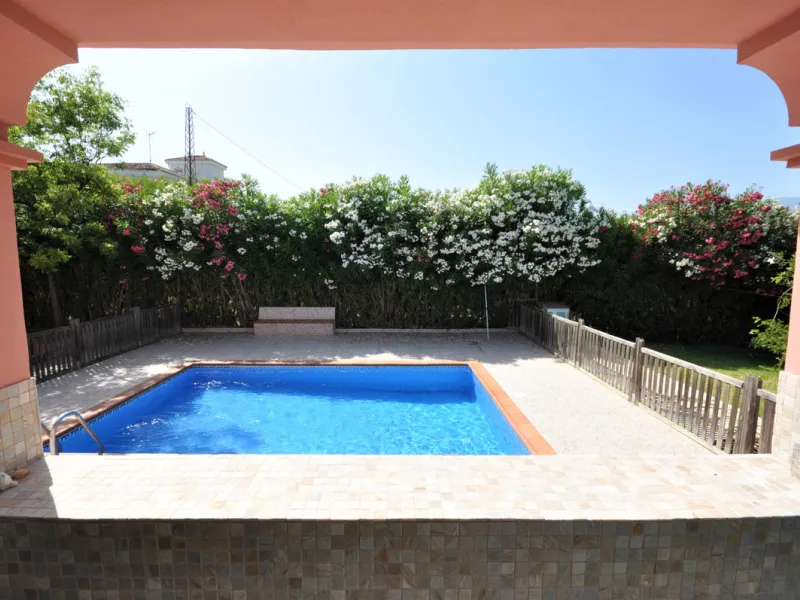 House - Detached Villa в продаже в Casares, Málaga. В доме 4 спален и 3 ванных комнат. Площадь дома 310 м². Площадь участка 2200 м²