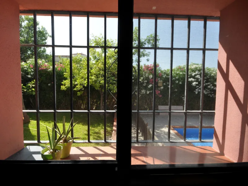 House - Detached Villa в продаже в Casares, Málaga. В доме 4 спален и 3 ванных комнат. Площадь дома 310 м². Площадь участка 2200 м²