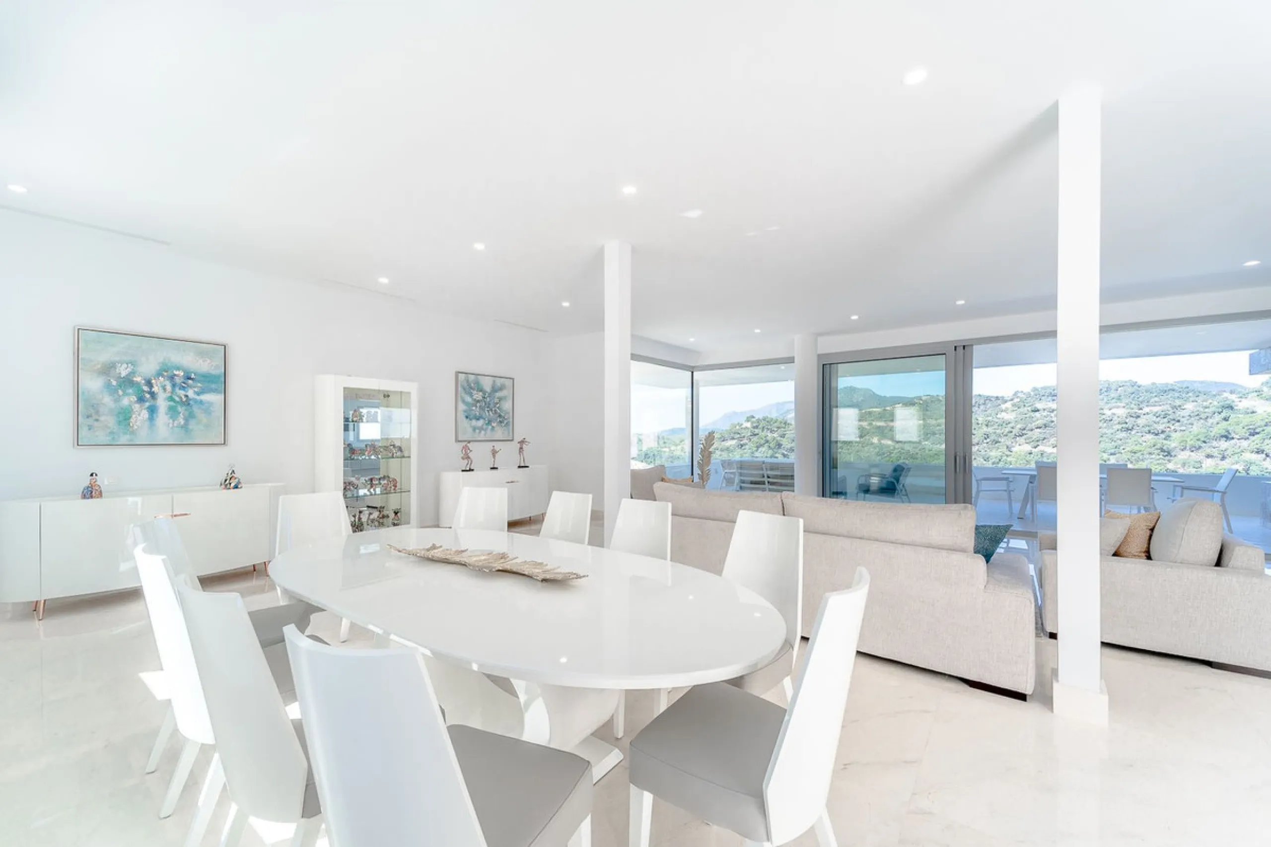 Newly built contemporary villa, finished on two floors plus basement, plus roof top, accessible by stairs and elevator. It is located in a natural environment, surrounded by golf and mountain, providing nice open views to those, panoramic sea view from th