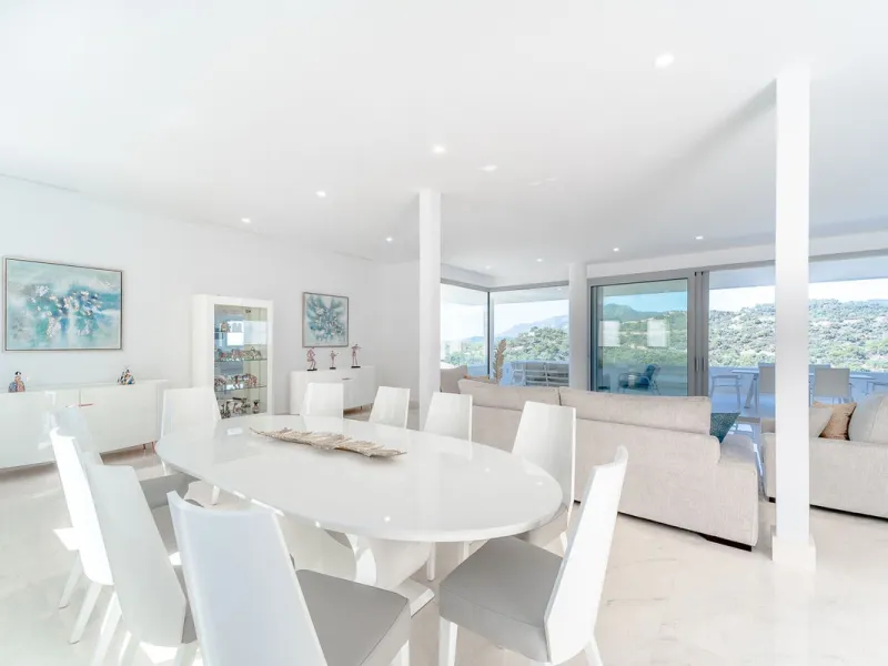 Newly built contemporary villa, finished on two floors plus basement, plus roof top, accessible by stairs and elevator. It is located in a natural environment, surrounded by golf and mountain, providing nice open views to those, panoramic sea view from th