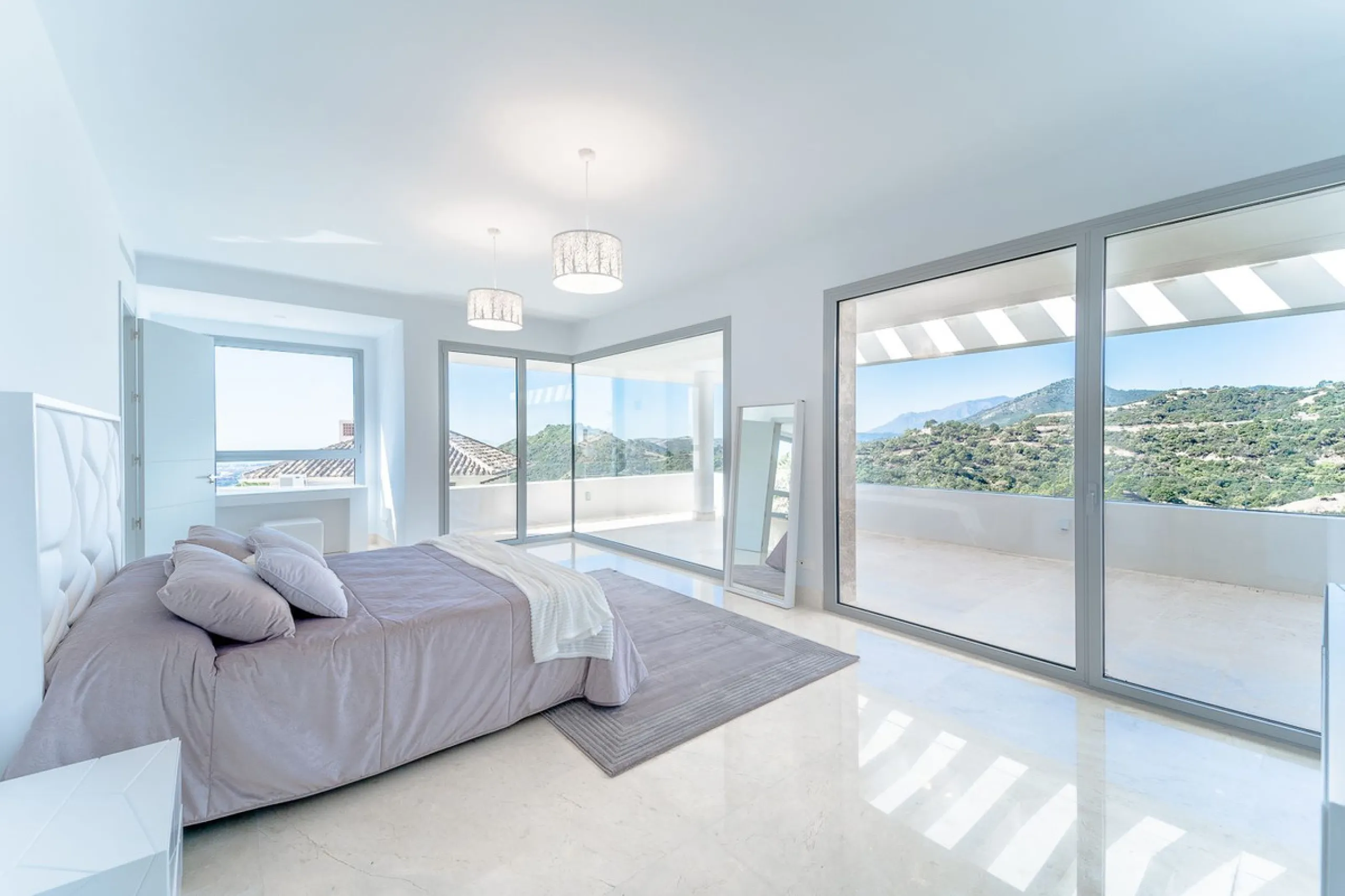 Newly built contemporary villa, finished on two floors plus basement, plus roof top, accessible by stairs and elevator. It is located in a natural environment, surrounded by golf and mountain, providing nice open views to those, panoramic sea view from th