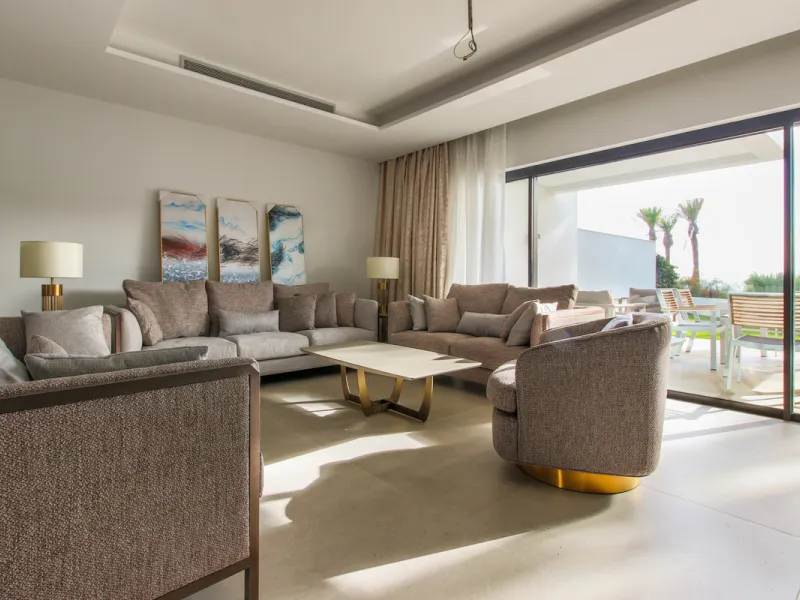 TOWNHOUSE IN FIRST LINE OF THE BEACH, ESTEPONA