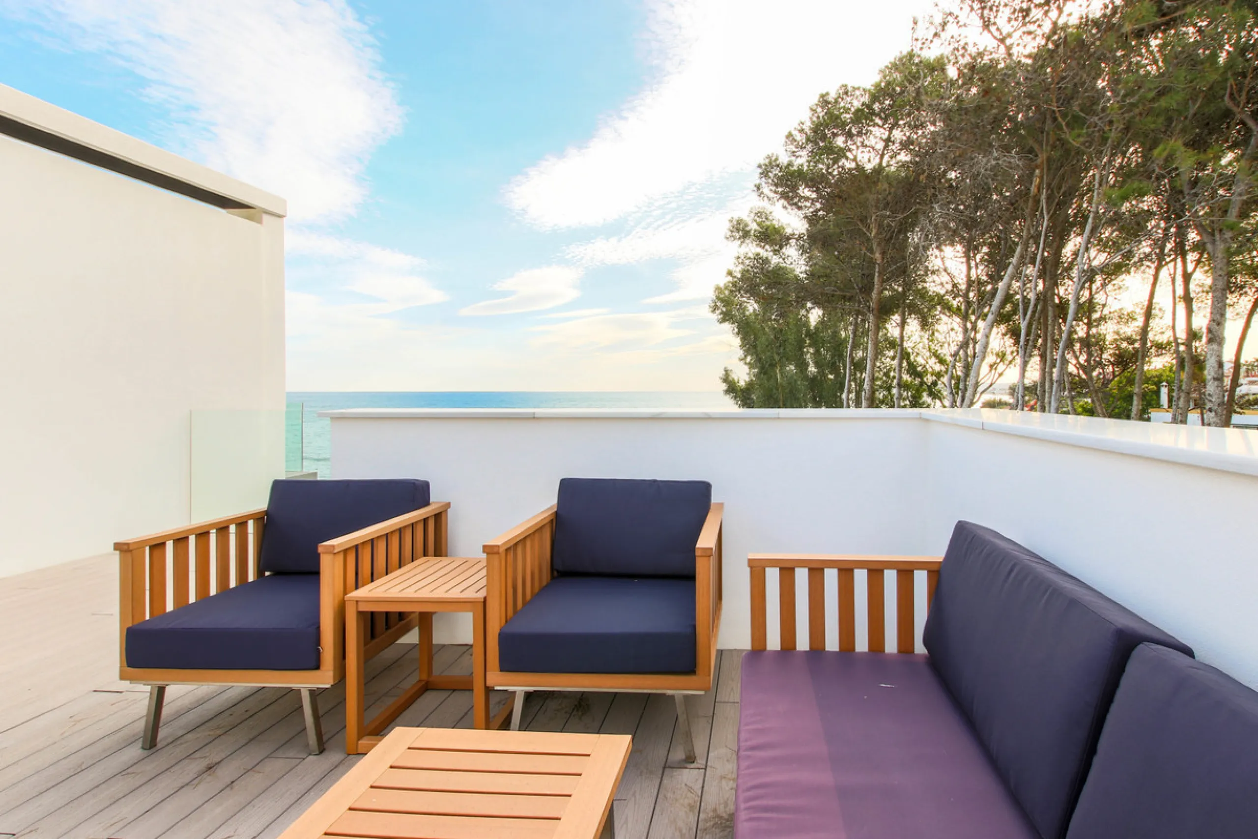 TOWNHOUSE IN FIRST LINE OF THE BEACH, ESTEPONA