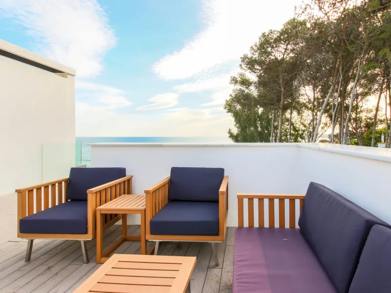 TOWNHOUSE IN FIRST LINE OF THE BEACH, ESTEPONA