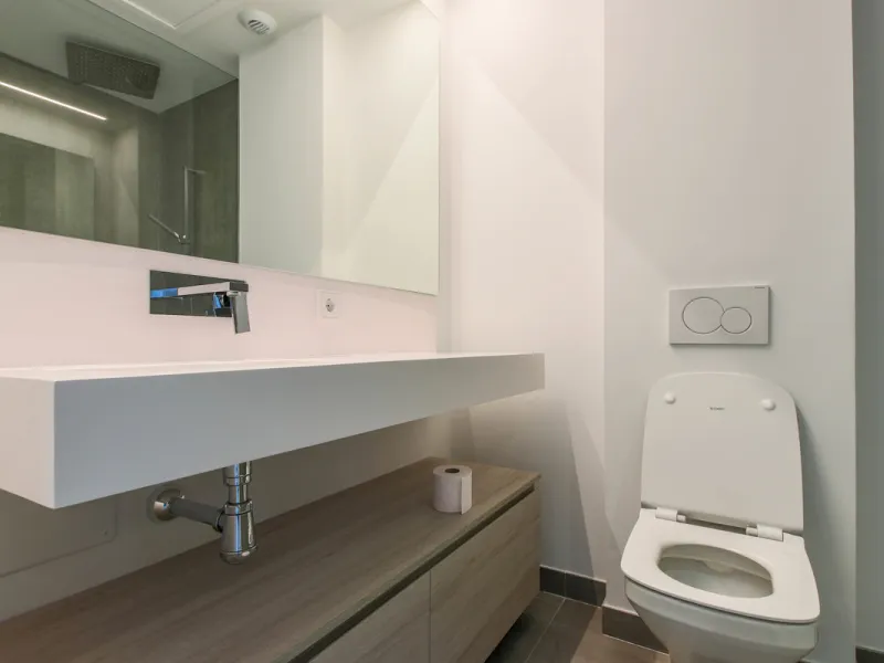 TOWNHOUSE IN FIRST LINE OF THE BEACH, ESTEPONA