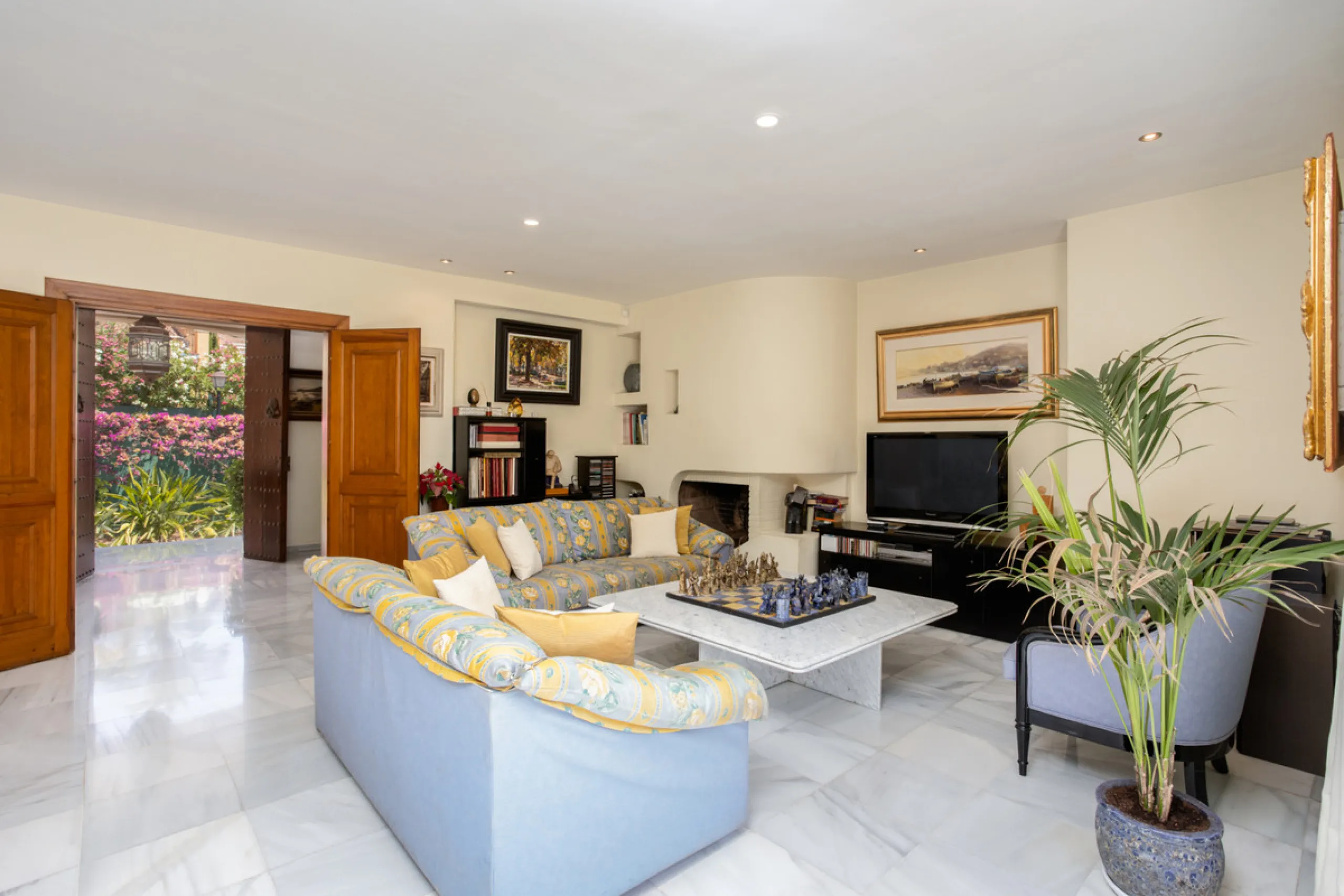 7 bedroom villa in Nagueles, Marbella Golden Mile