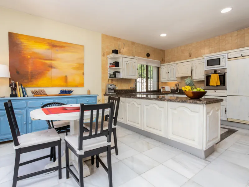 7 bedroom villa in Nagueles, Marbella Golden Mile