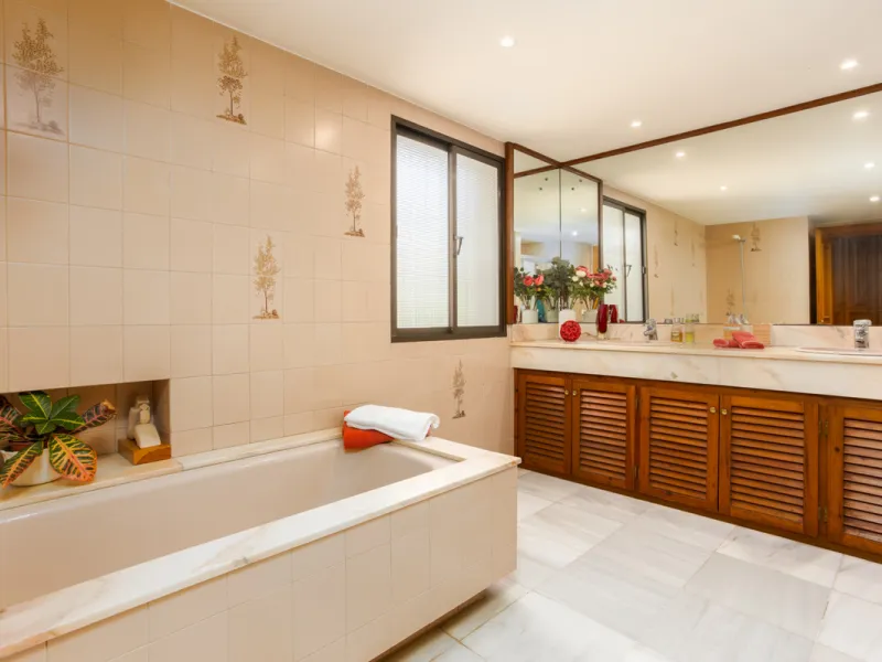 7 bedroom villa in Nagueles, Marbella Golden Mile