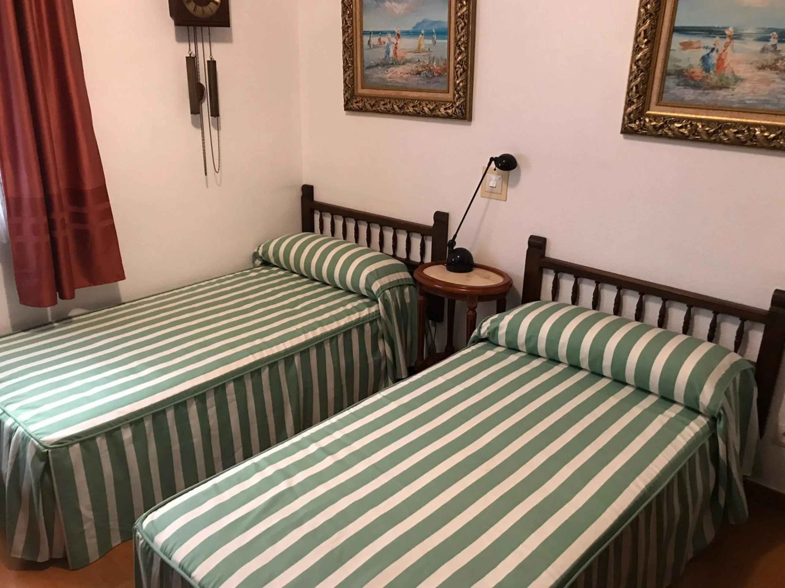 Middle Floor Apartment, Málaga East beachfront, Costa del Sol.