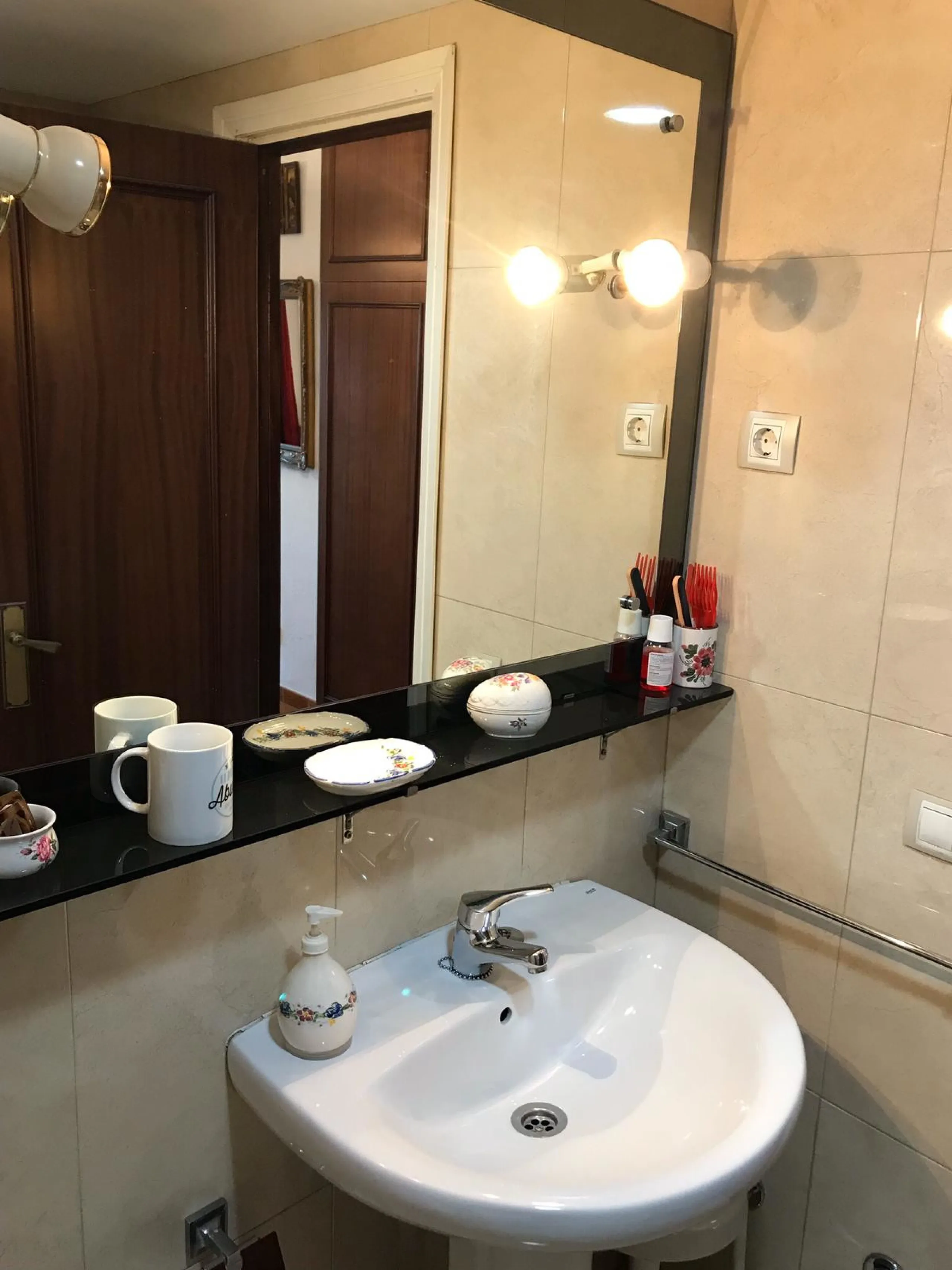 Middle Floor Apartment, Málaga East beachfront, Costa del Sol.