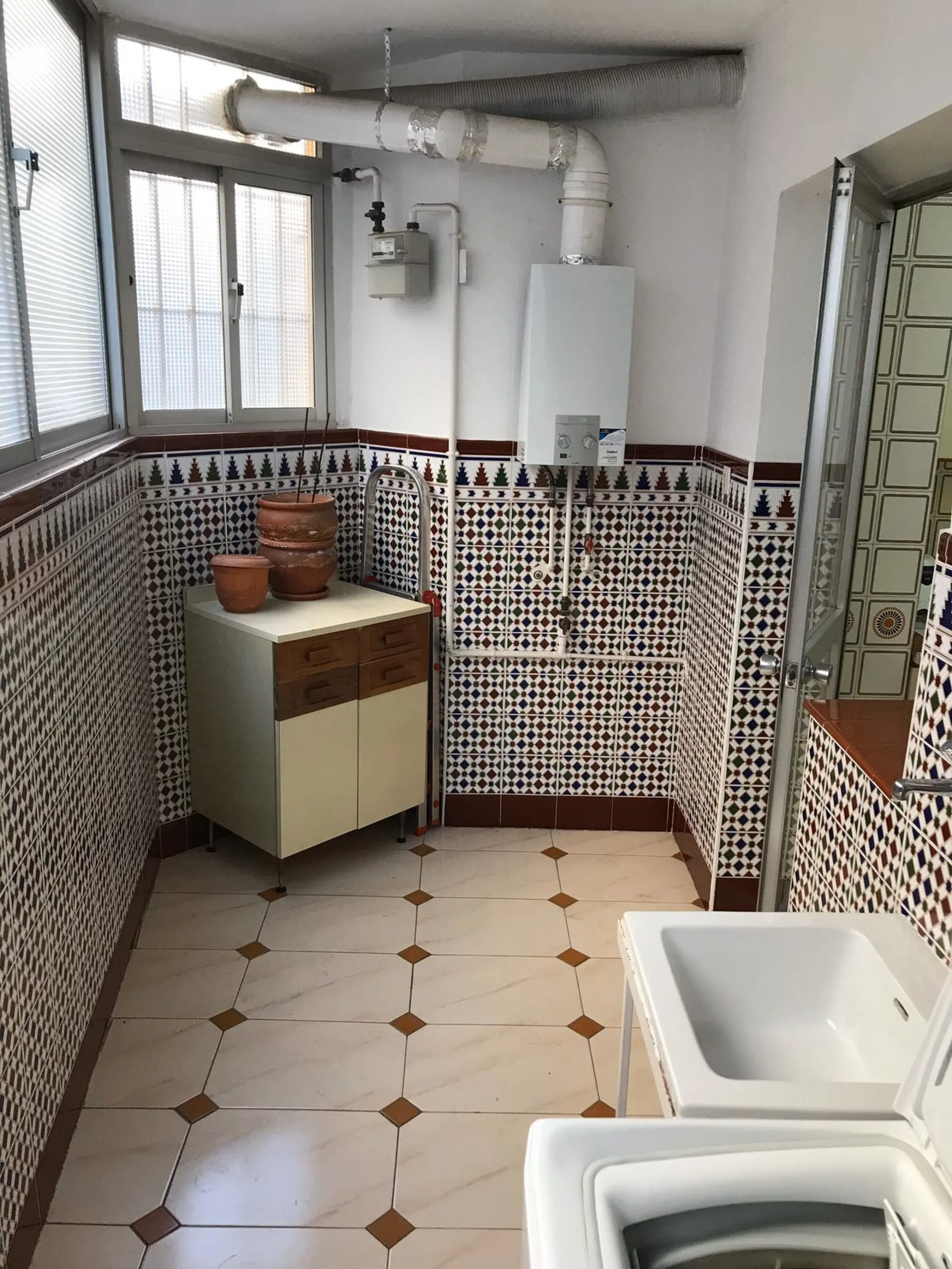 Middle Floor Apartment, Málaga East beachfront, Costa del Sol.