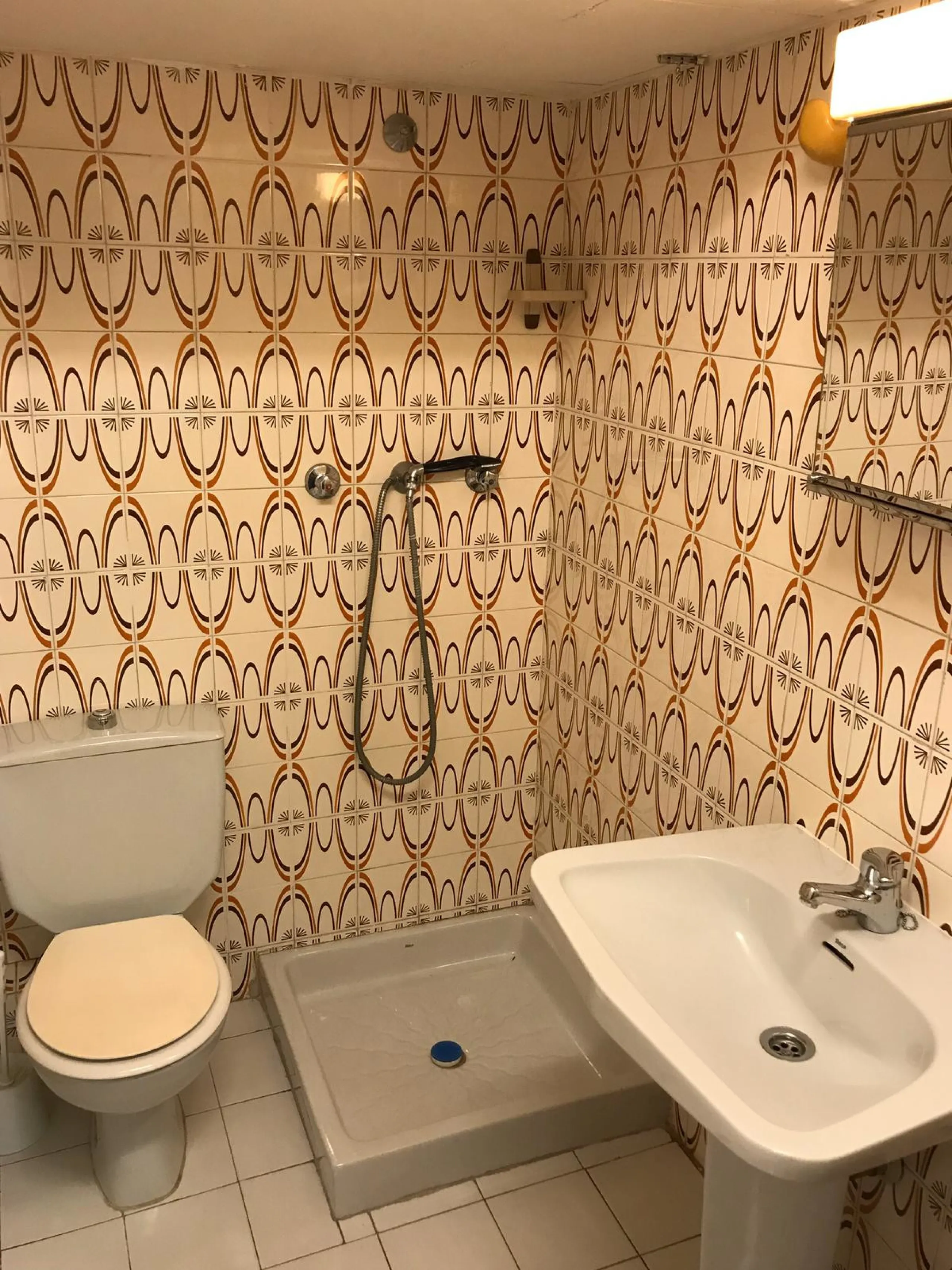 Middle Floor Apartment, Málaga East beachfront, Costa del Sol.