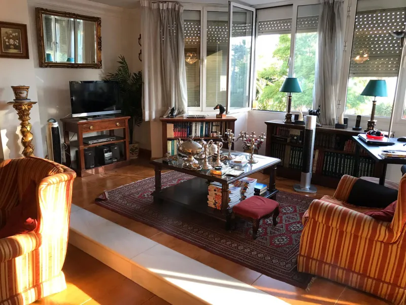 Middle Floor Apartment, Málaga East beachfront, Costa del Sol.