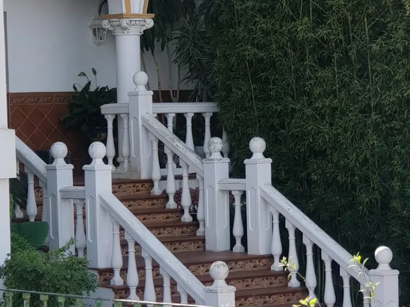 2936-V  Villa in Alhaurin de la Torre located in a privileged environment. Villa located close to  Costa del Sol area,  from which you have a comfortable  and easy access to all the services of Alhaurin de la Torre, surrounded by nature and being able to 