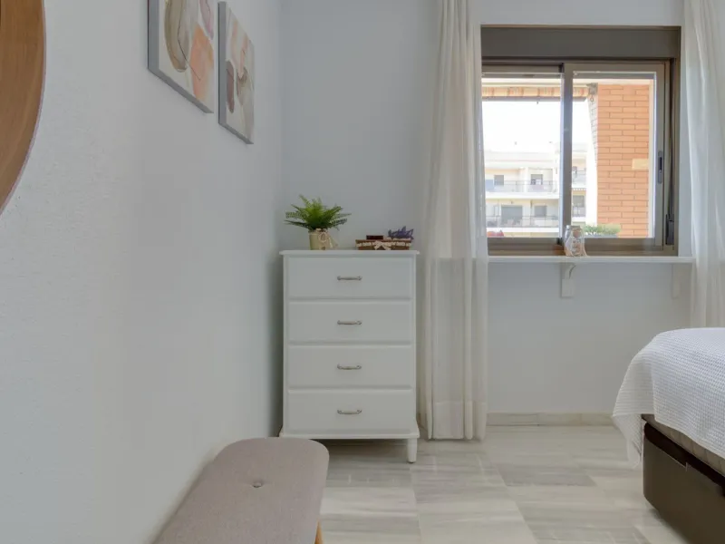 Gut gepflegte Etagenwohnung mit sonniger Terrasse in der Nähe des Bahnhofs El Pinillo in Torremolinos