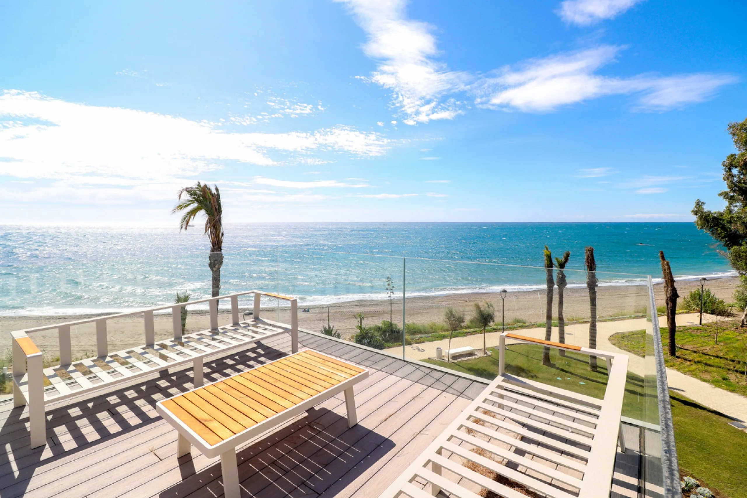 Experience luxury coastal living at The Islands, Estepona, an exclusive first-line beach urbanization offering direct access to the Mediterranean. This prestigious residential community combines modern architecture with elegant design, providing the perfe