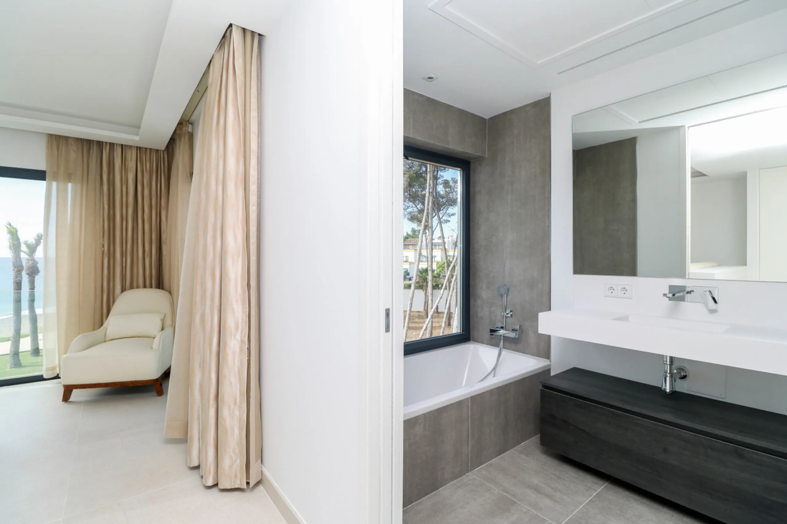 Experience luxury coastal living at The Islands, Estepona, an exclusive first-line beach urbanization offering direct access to the Mediterranean. This prestigious residential community combines modern architecture with elegant design, providing the perfe