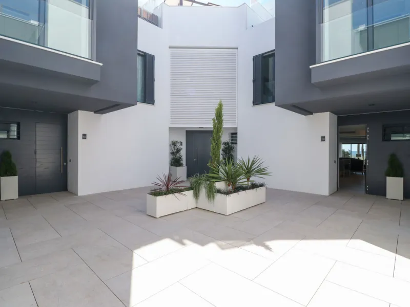 Experience luxury coastal living at The Islands, Estepona, an exclusive first-line beach urbanization offering direct access to the Mediterranean. This prestigious residential community combines modern architecture with elegant design, providing the perfe