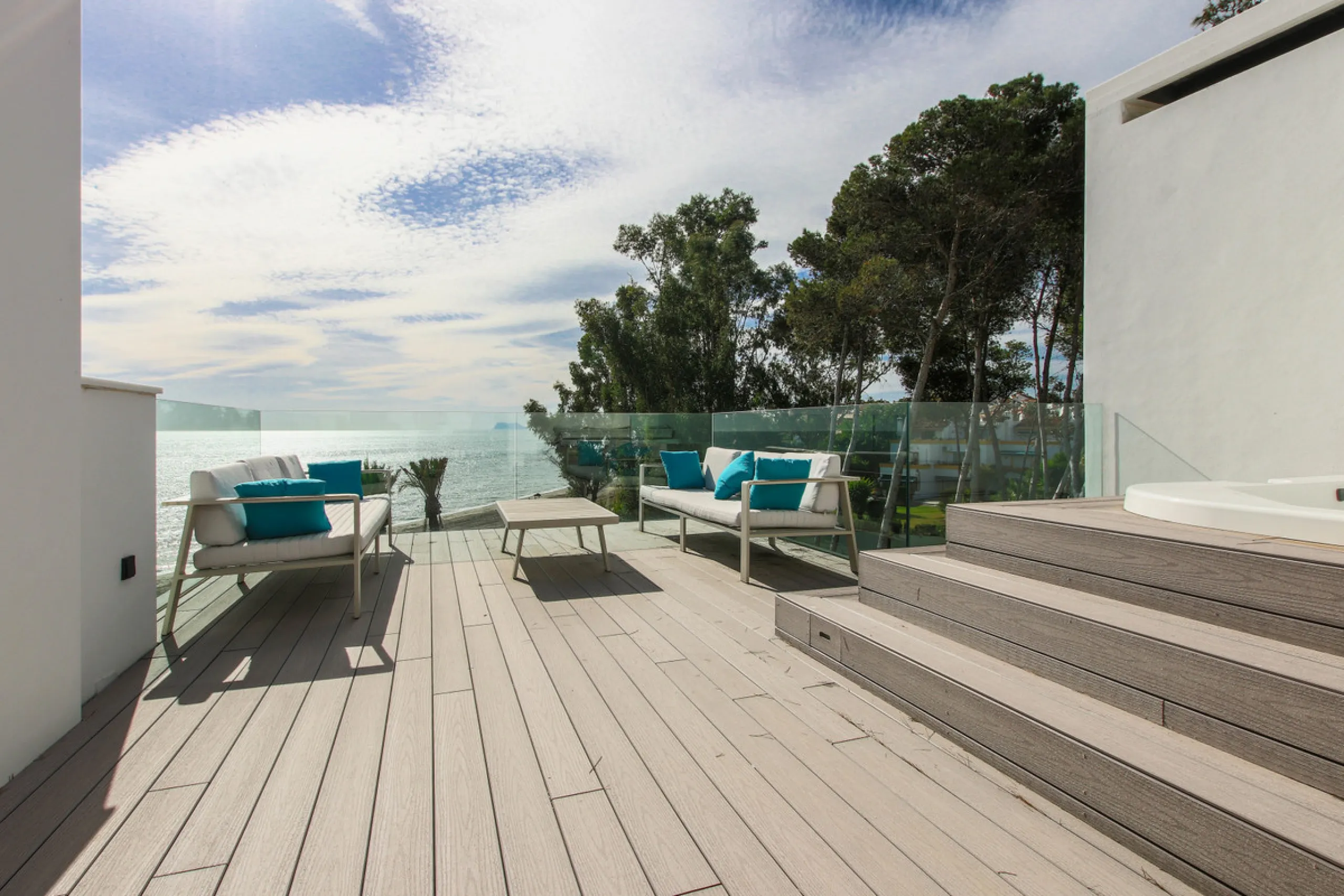 Experience luxury coastal living at The Islands, Estepona, an exclusive first-line beach urbanization offering direct access to the Mediterranean. This prestigious residential community combines modern architecture with elegant design, providing the perfe