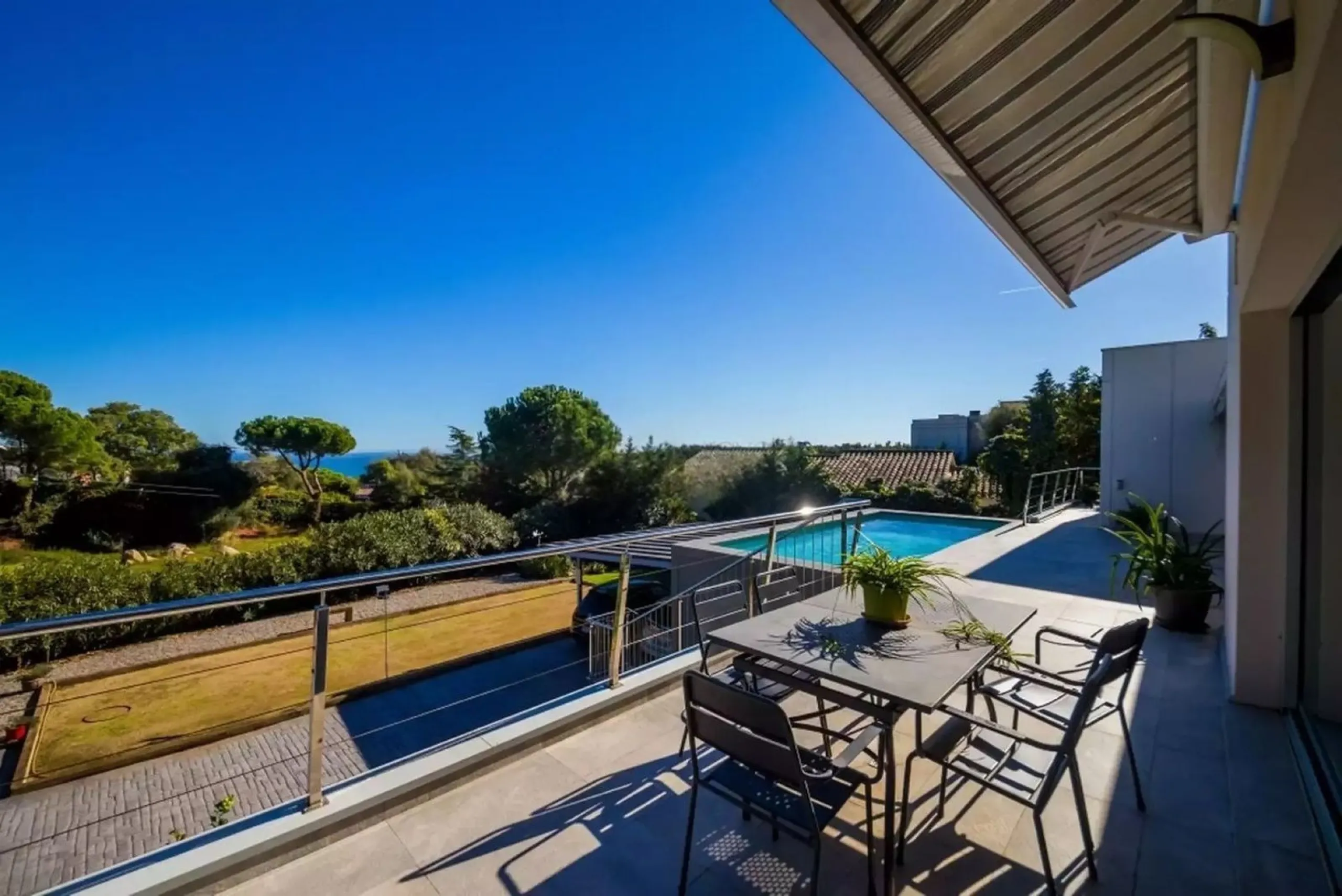Moderna villa con piscina en Platja d’Aro – Costa Brava