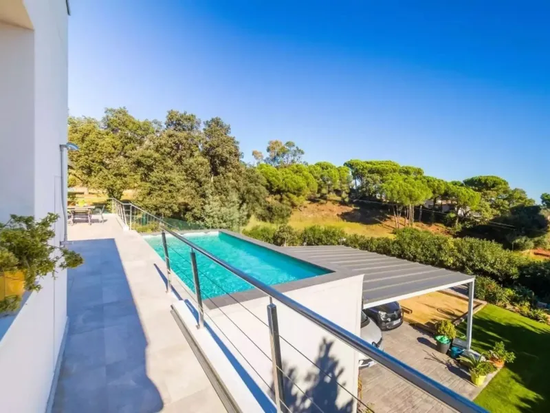 Moderna villa con piscina en Platja d’Aro – Costa Brava