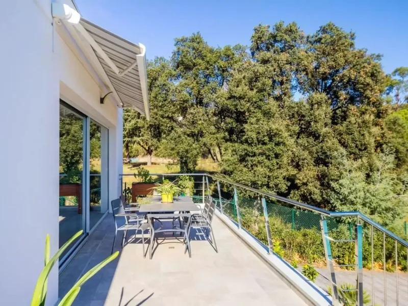 Moderna villa con piscina en Platja d’Aro – Costa Brava