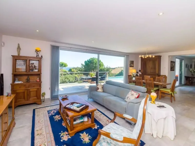 Moderna villa con piscina en Platja d’Aro – Costa Brava