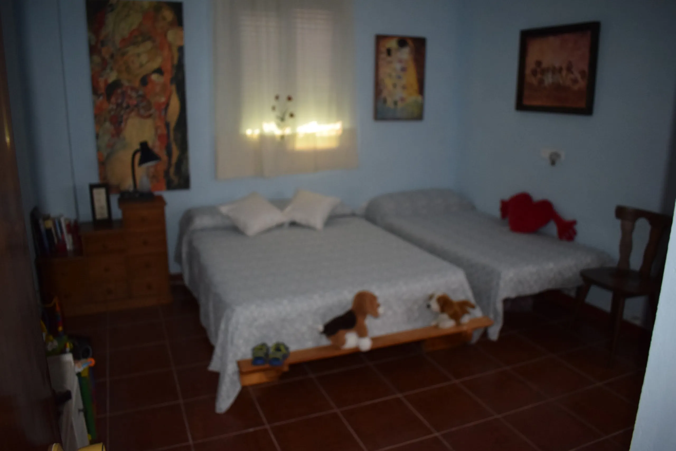 8,000 m2 irrigated farm with mango production. The villa has 160 m2 with a 60 m2 solarium, 4 bedrooms all with two windows or balconies (2 on the ground floor and another 2 bedrooms on the upper floor), 2 full bathrooms with window, large living room with