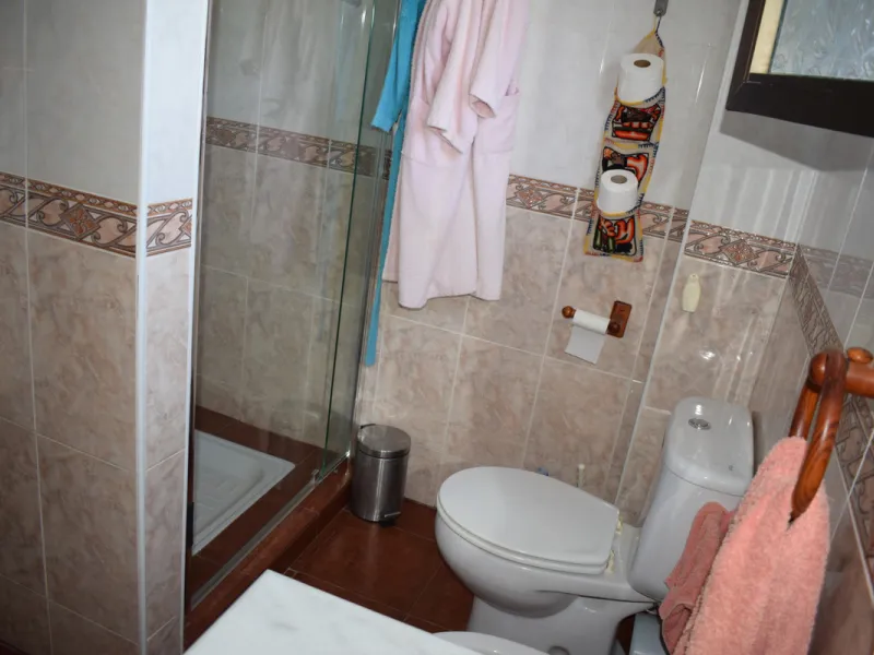 8,000 m2 irrigated farm with mango production. The villa has 160 m2 with a 60 m2 solarium, 4 bedrooms all with two windows or balconies (2 on the ground floor and another 2 bedrooms on the upper floor), 2 full bathrooms with window, large living room with