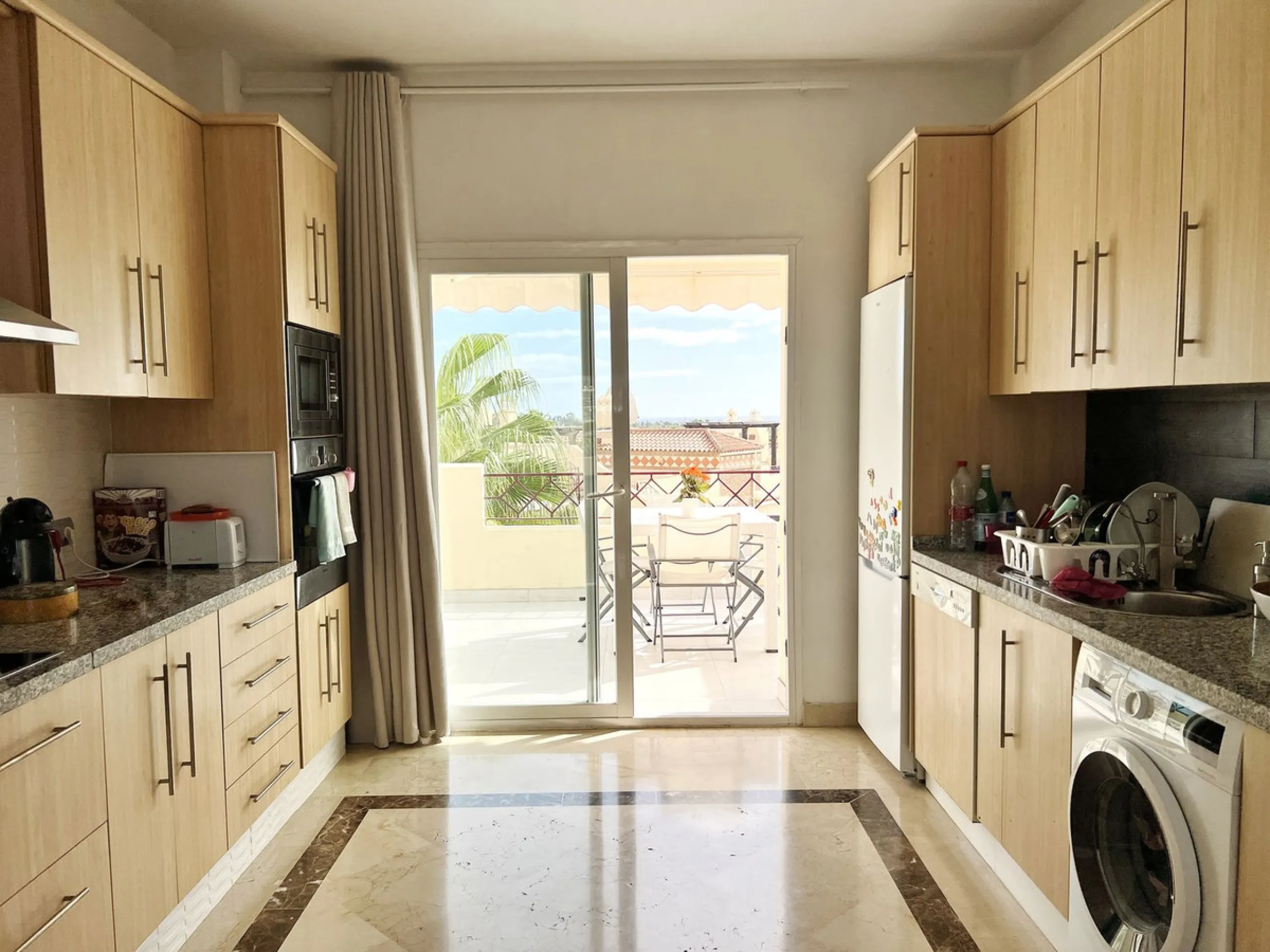 Wonderfulll 3 bedroom 2 bath penthouse with massive solarium with 360 views.