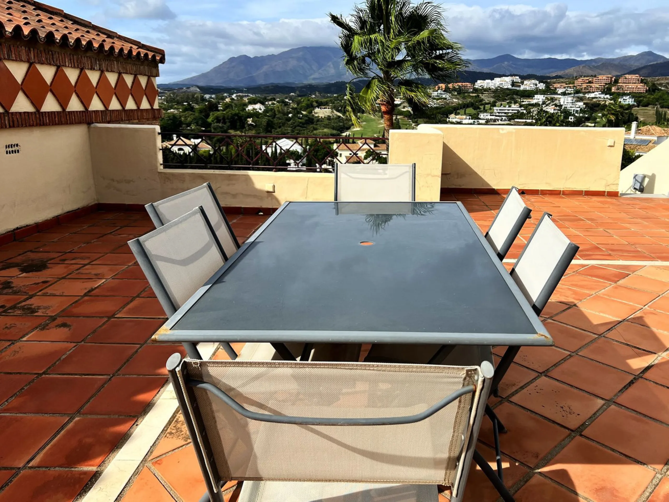 Wonderfulll 3 bedroom 2 bath penthouse with massive solarium with 360 views.