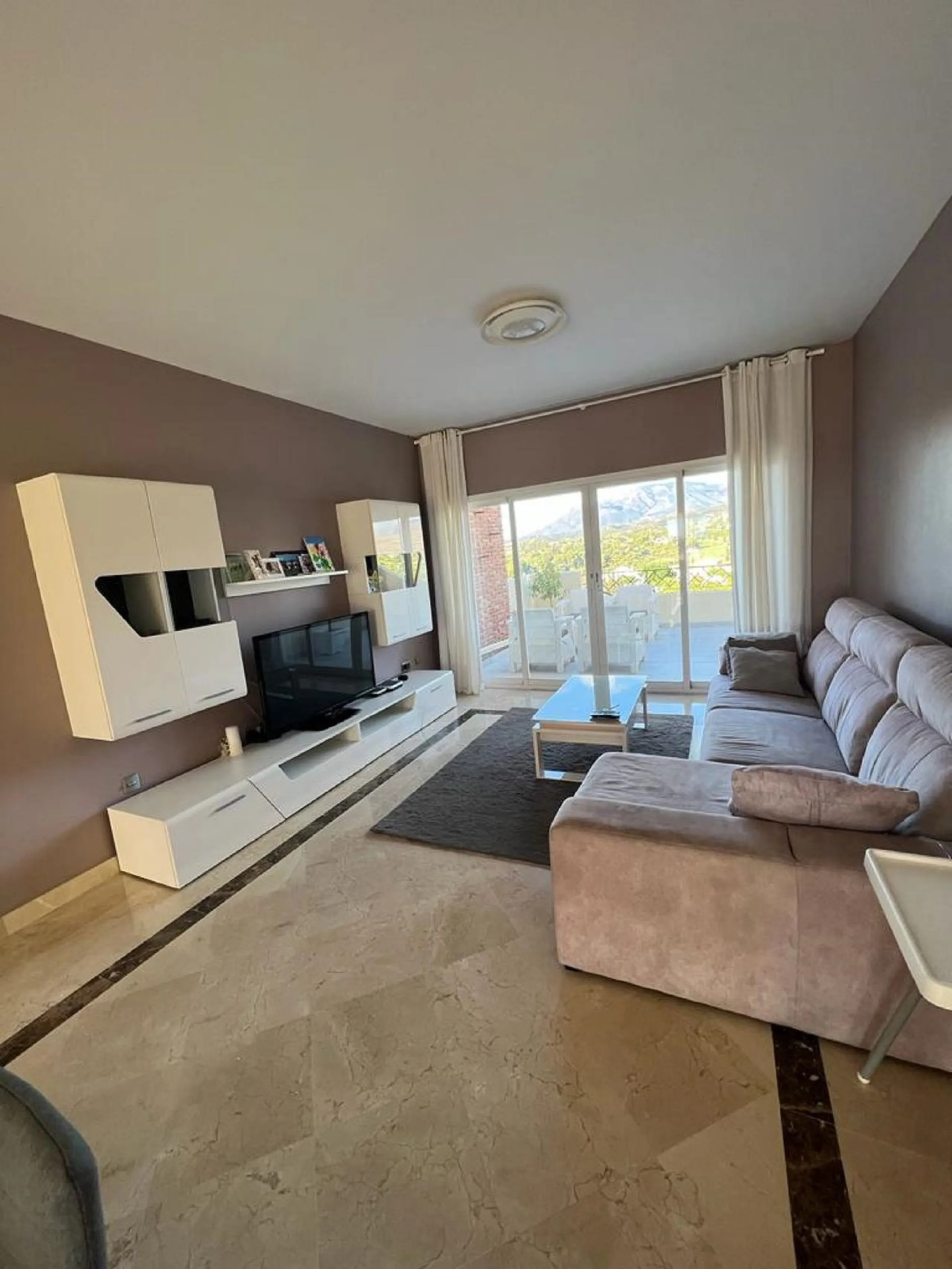 Wonderfulll 3 bedroom 2 bath penthouse with massive solarium with 360 views.