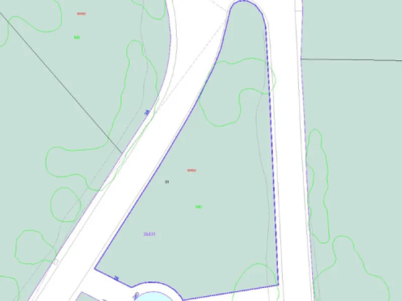 Fantastic urban plot of 918 m2, located in Benajarafe. Five minutes from the beach and the shops of the town. 15 minutes from Málaga and 25 from the airport. It has views to the sea and nothing else can be built in the adjoining plots so you will have you