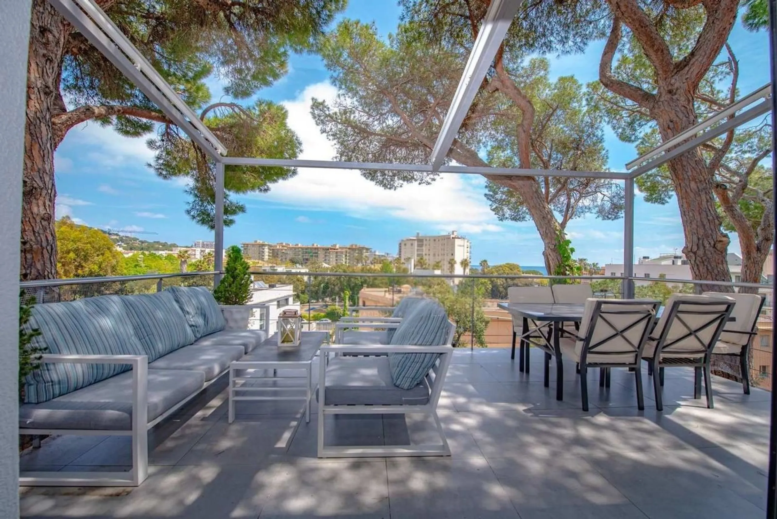Modern renovated villa with sea views and tourist license in Platja d’Aro