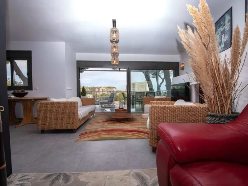 Modern renovated villa with sea views and tourist license in Platja d’Aro