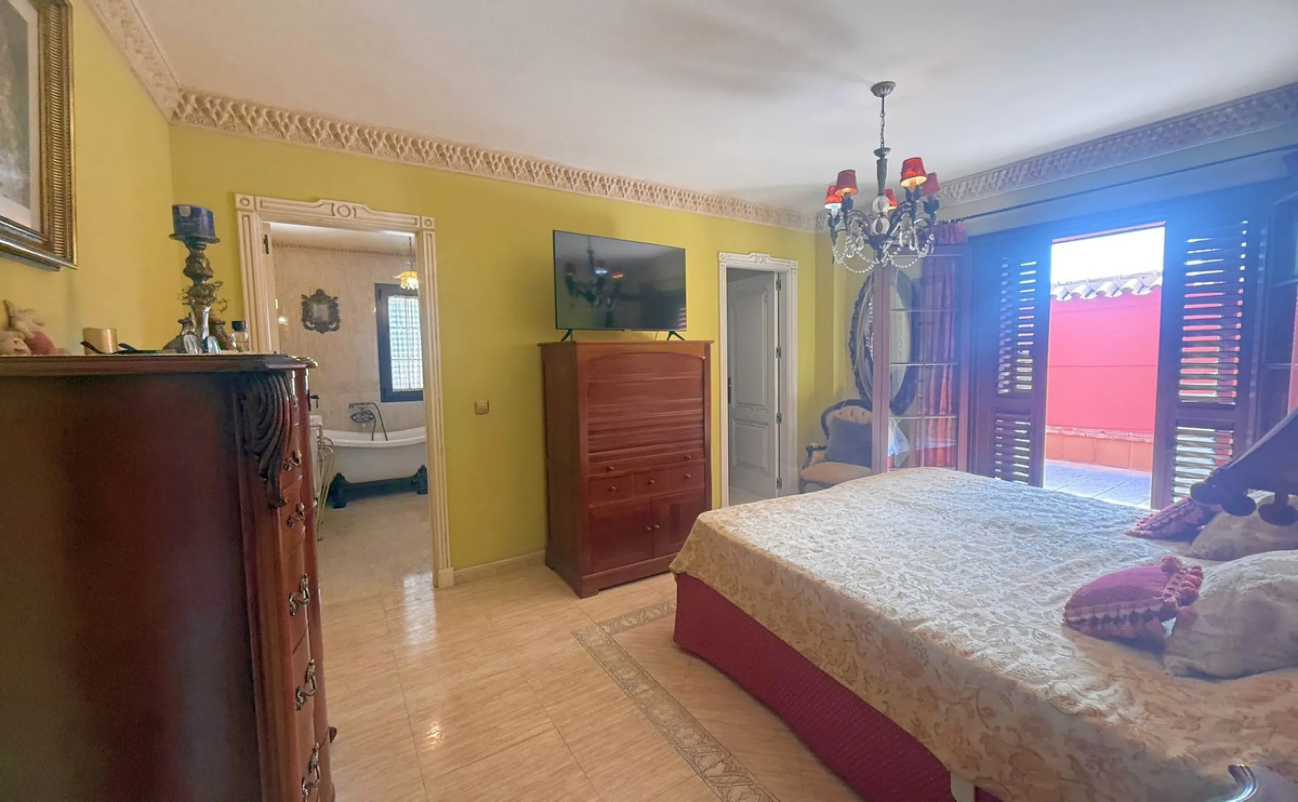 Luxury Villa for Sale in Mijas Costa – 1,000m² of Pure Costa del Sol Lifestyle