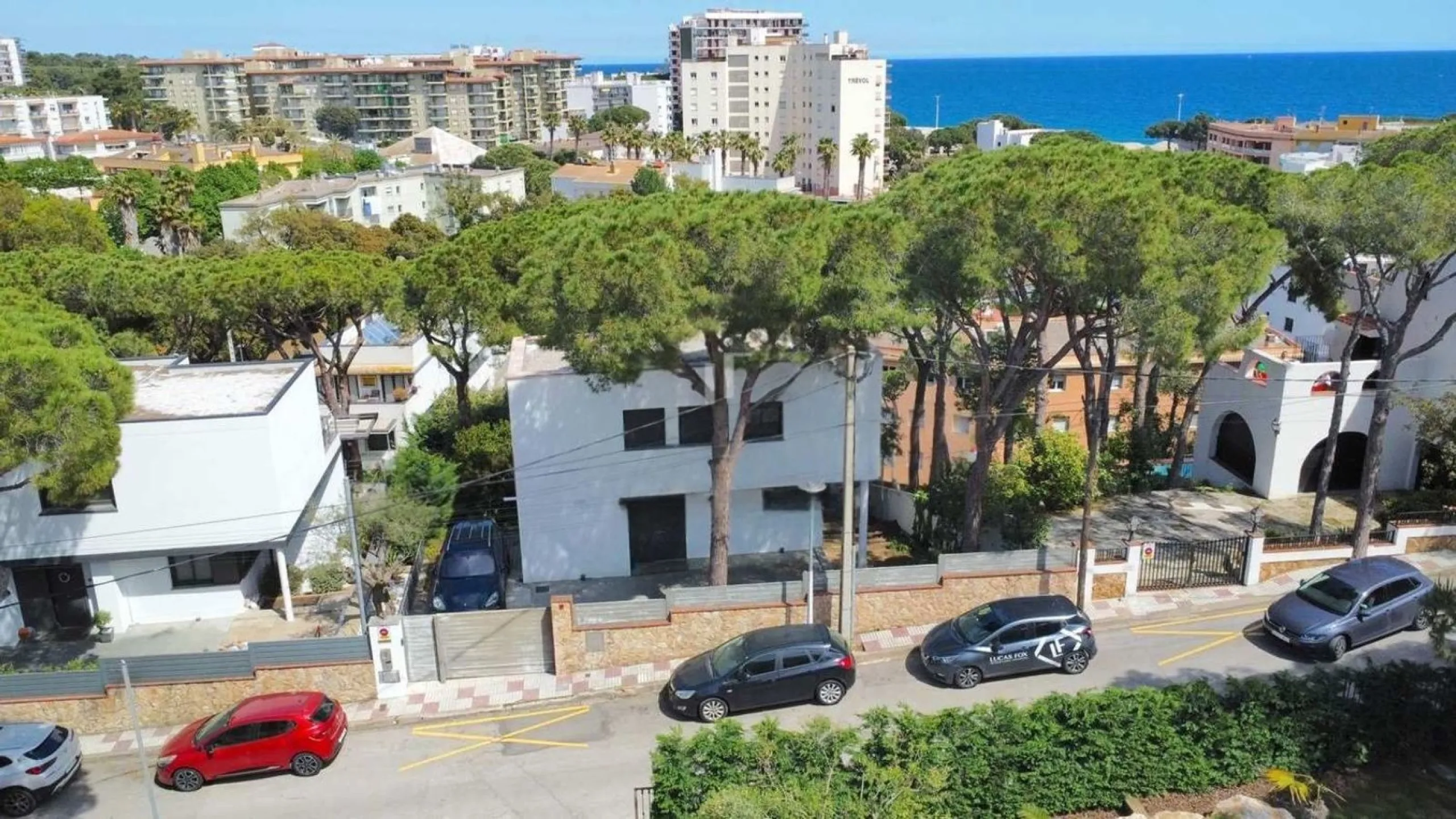 Modern renovated villa with sea views and tourist license in Platja d’Aro