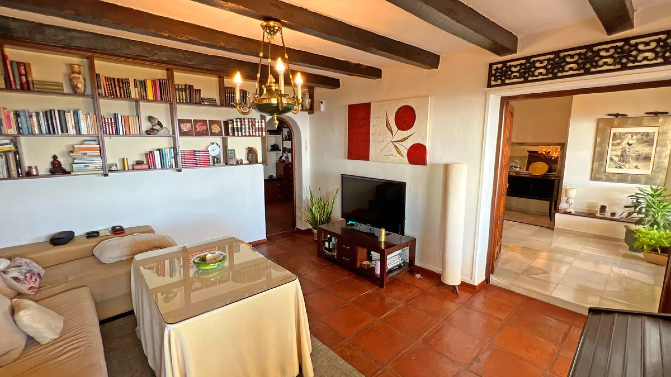 Are you looking for a dream home in the center of Mijas Pueblo? Then this 366m2 villa is perfect for you!