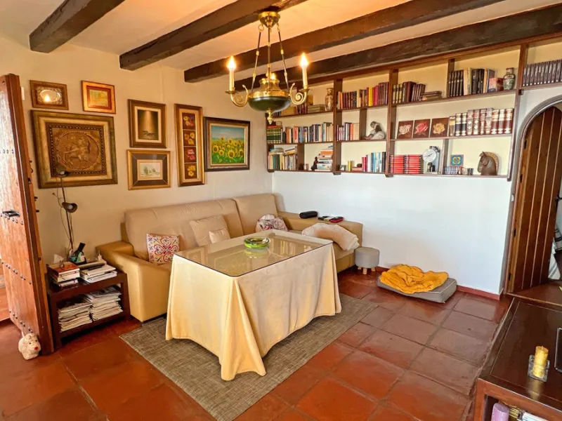 Are you looking for a dream home in the center of Mijas Pueblo? Then this 366m2 villa is perfect for you!