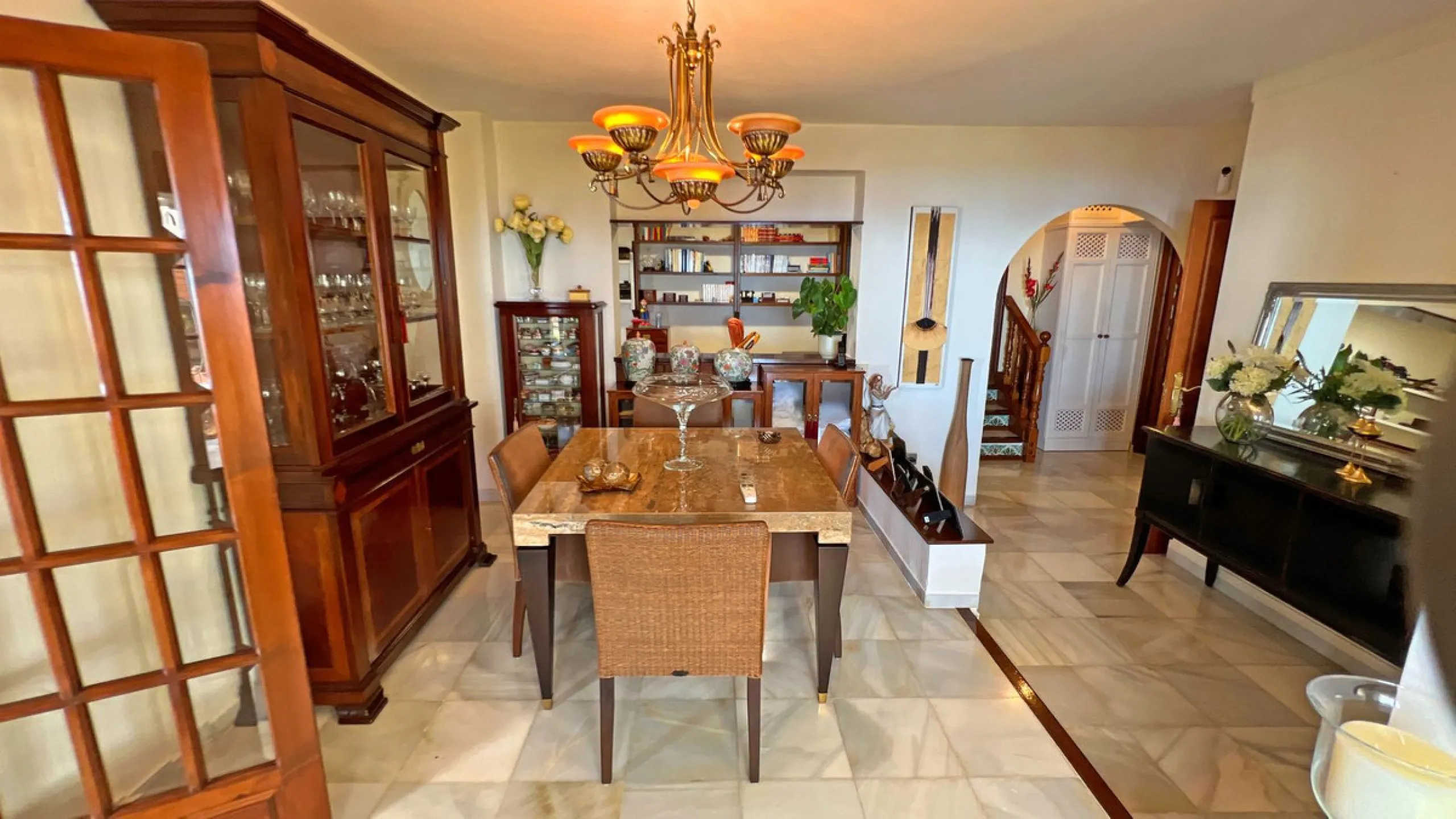 Are you looking for a dream home in the center of Mijas Pueblo? Then this 366m2 villa is perfect for you!